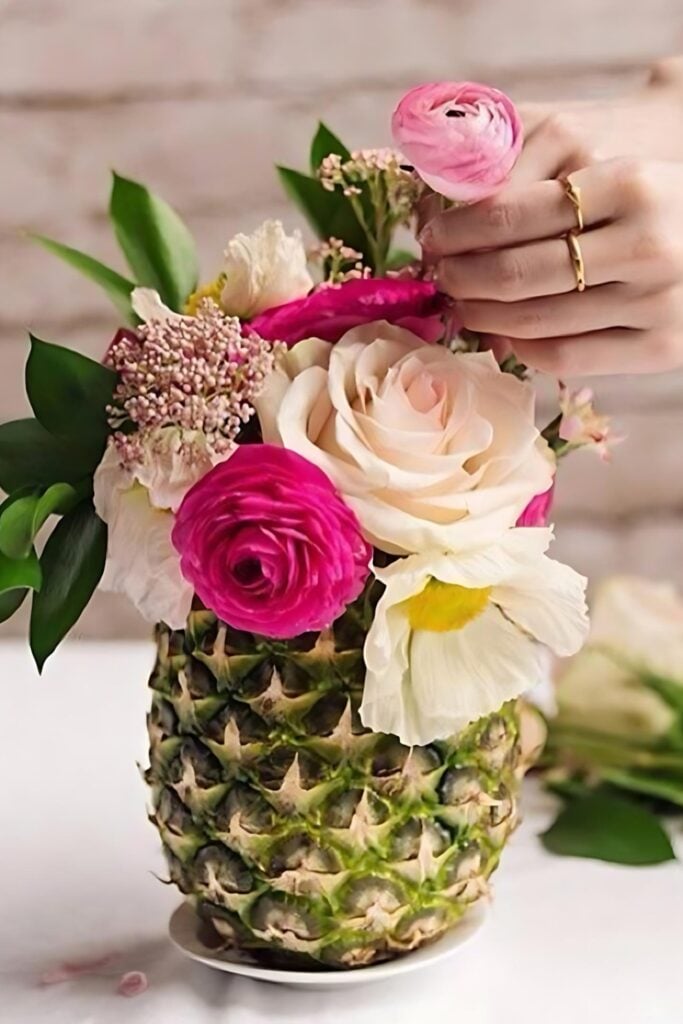 pineapple wedding centerpiece