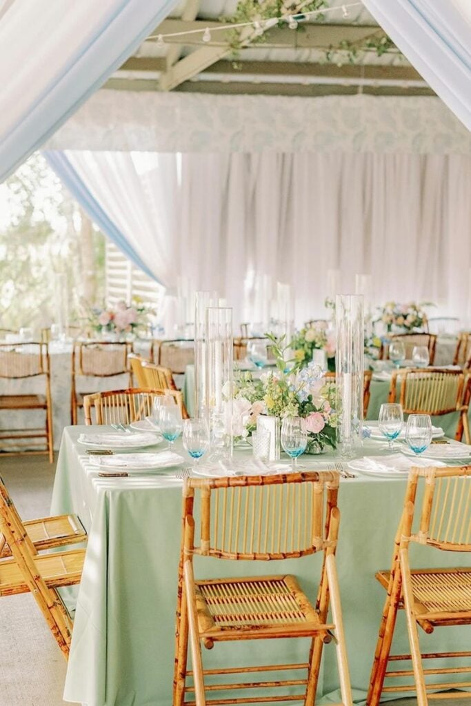 Green and classy beach wedding design