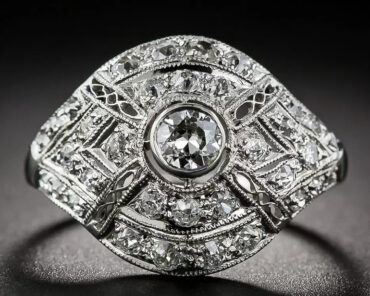 Art Deco Diamond Ring