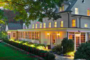 Best Bed and Breakfast for Honeymoon Bedford Post Inn