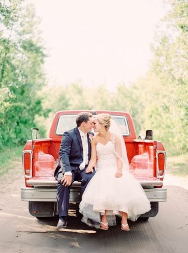 bride and groom country