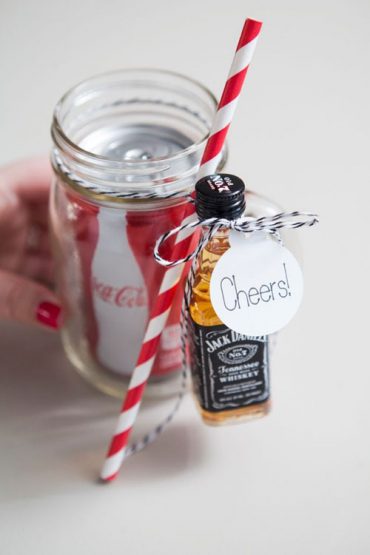 mason jar wedding favors