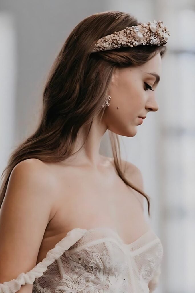 Vintage bridal crown