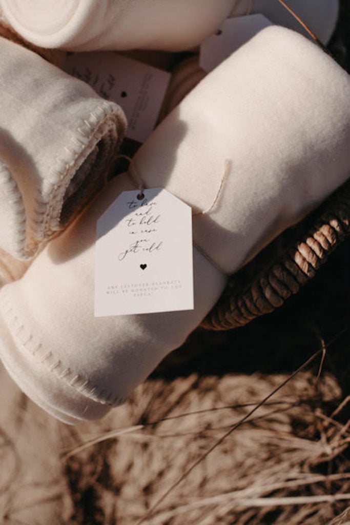 blanket wedding favor ideas