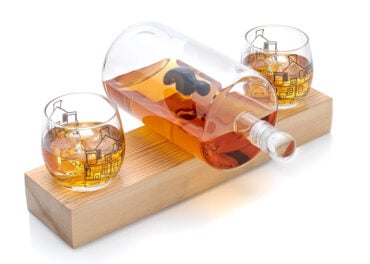 Whiskey Decanter With Glasses